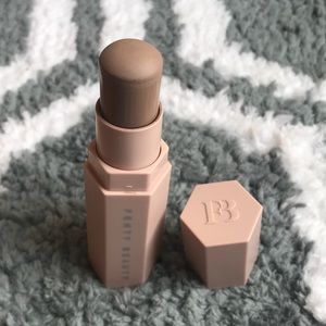 AMBER Fenty Matte Contour Stick